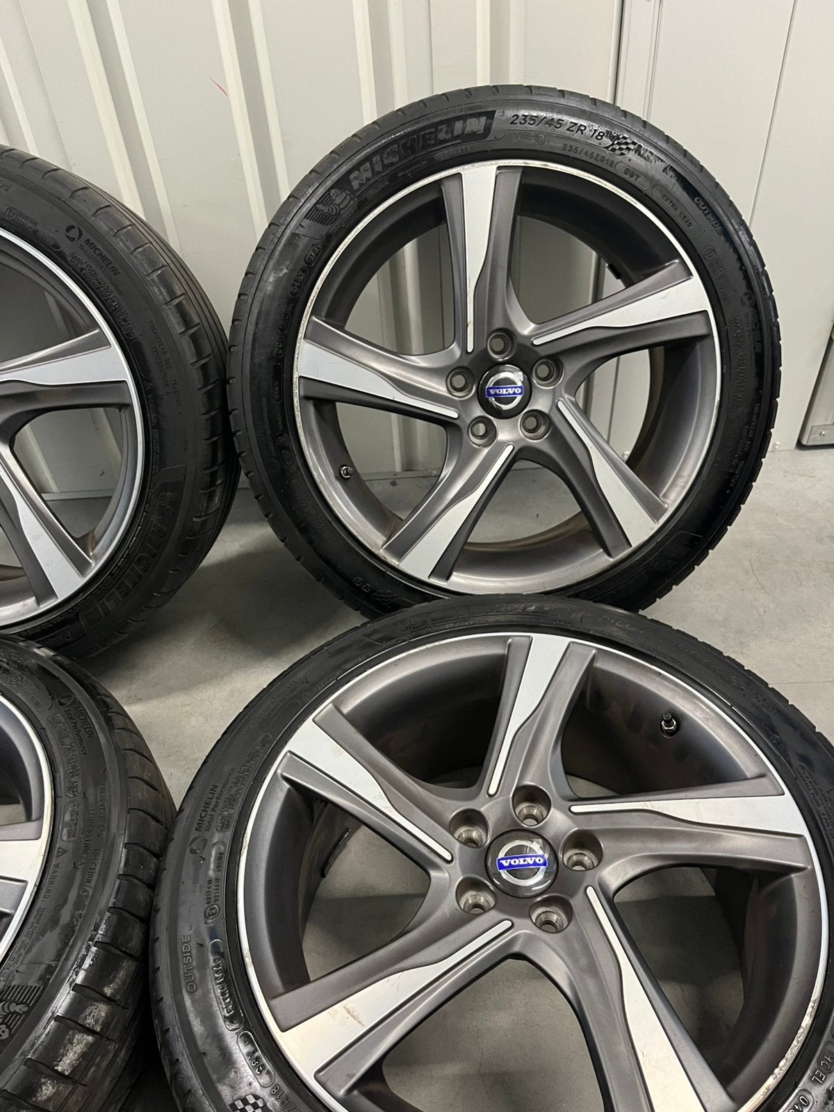 Volvo 18 Inch orgineel Lxion R design Tpms 5 X108, Ophalen, 18 inch, Gebruikt, Banden en Velgen