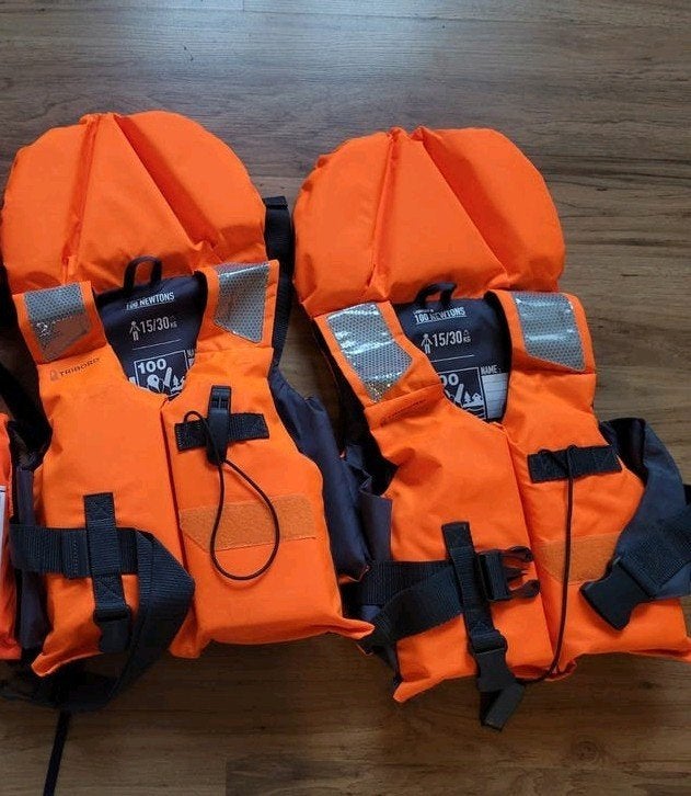 Zwemvest voor kinderen 15-30 kg, Watersport en Boten, Gebruikt, Ophalen of Verzenden, Reddingsvest of Zwemvest, Tribord