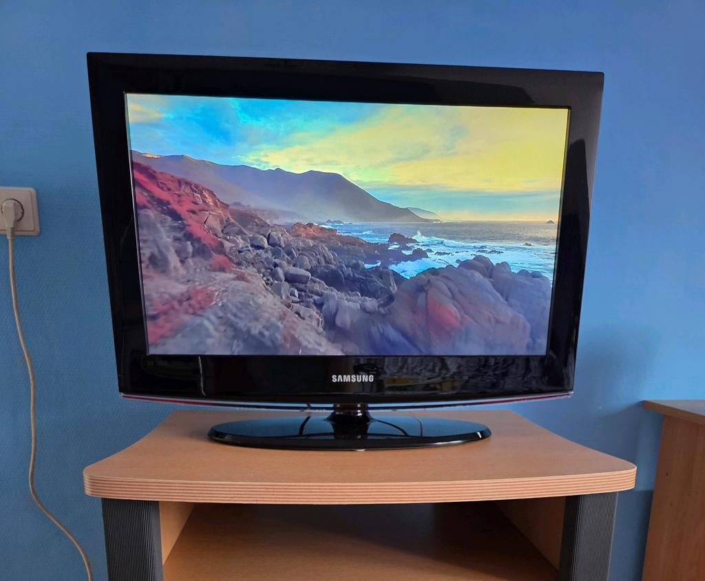 Samsung TV 66cm (26 inch) met optionele Chromecast, Ophalen, Gebruikt, 60 tot 80 cm, Samsung