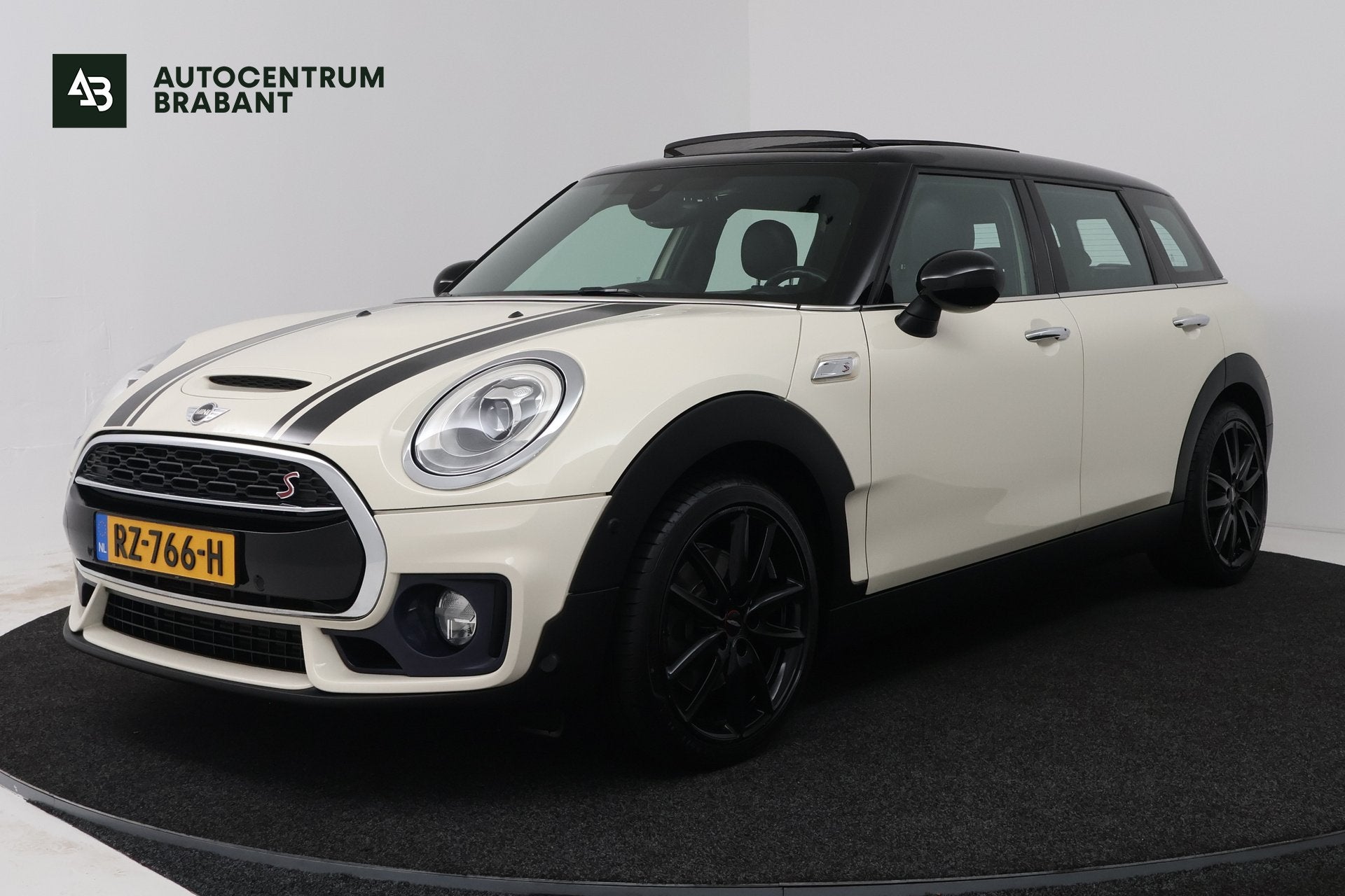 MINI Clubman 2.0 Cooper S Chili Serious Business (PANORAMADA, 1998 cc, Gebruikt, Wit, Geïmporteerd
