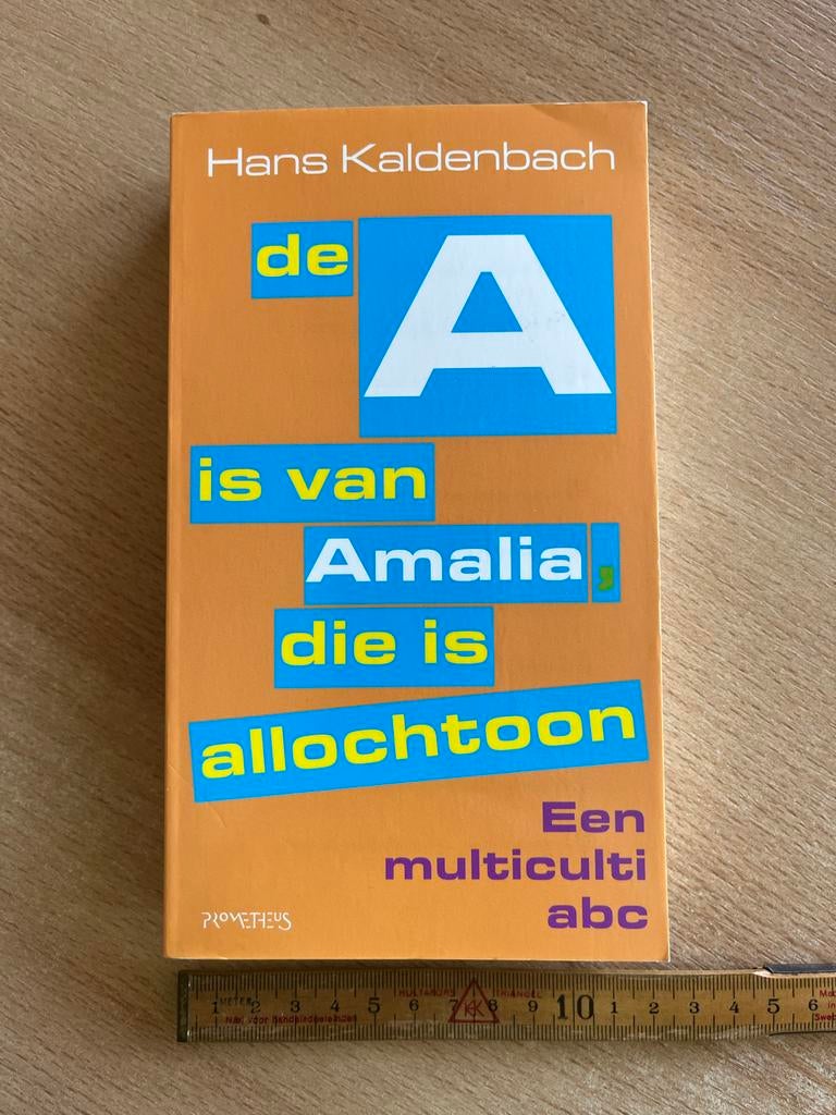 De A is van Amalia: Een multiculti abc - Hans Kaldenbach, Boeken, Ophalen of Verzenden, Nieuw, Nederland
