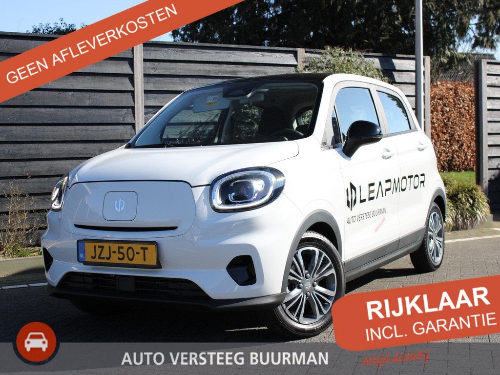 Leapmotor T03 Design 37.3 kWh 95PK Automaat Navigatie, Camer, 12 maanden, Stof, Zwart, 4 stoelen