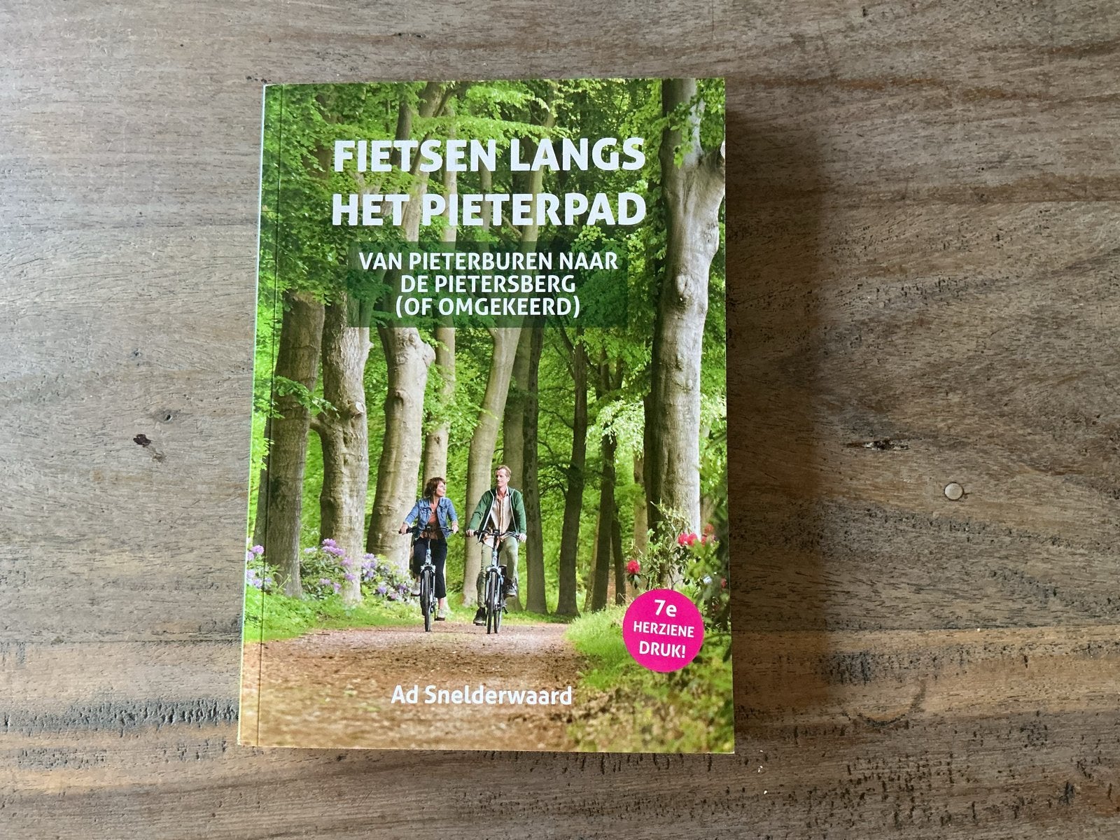 Fietsen langs het Pieterpad - 7e herziene druk, Boeken, Overige merken, Fiets- of Wandelgids, Nieuw, Ophalen of Verzenden