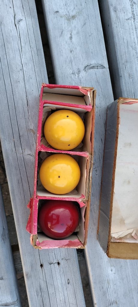 biljartballen, set van 3, Sport en Fitness, Biljarten en Poolen, Ophalen of Verzenden, Gebruikt, Keu of Ballen