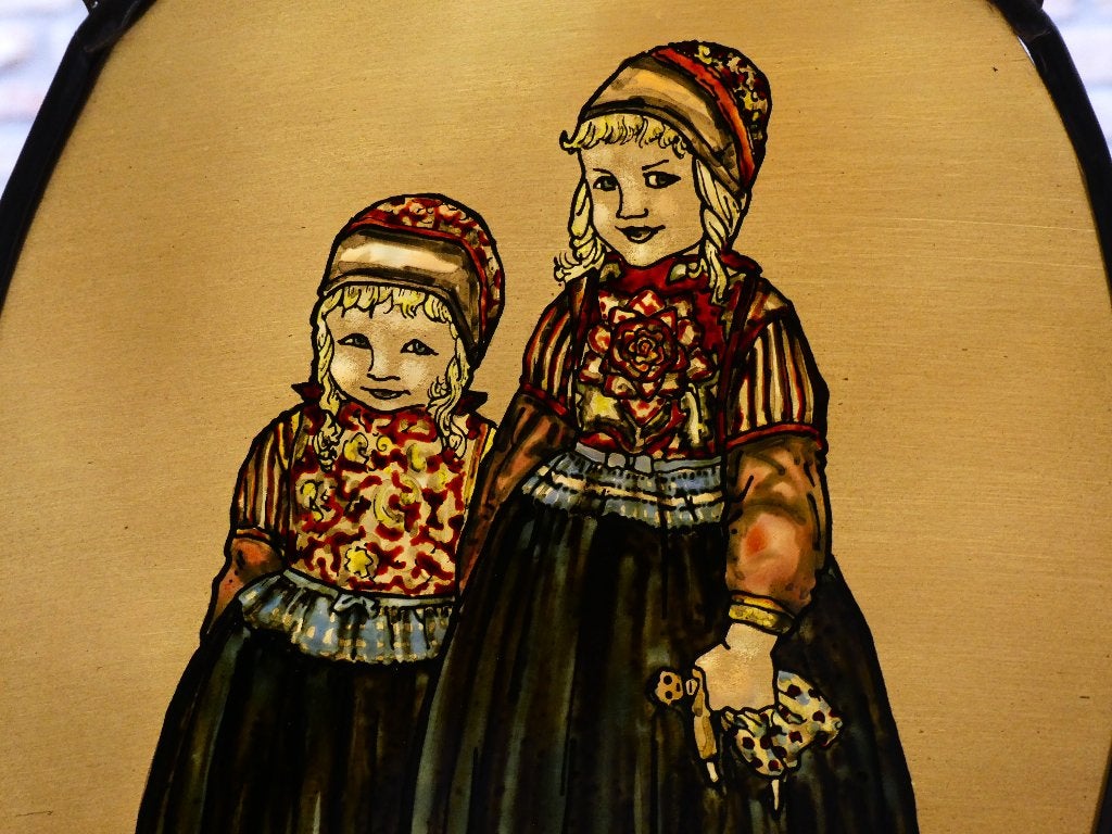 Glas in lood hanger klederdracht Marken ( Naar Rie Cramer ), Ophalen of Verzenden