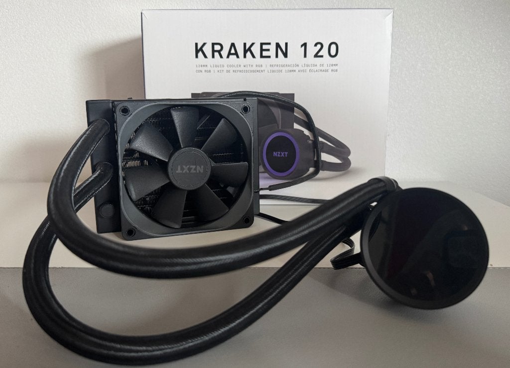 NZXT KRAKEN120 RGB, Computers en Software, Computerkoelers, Ophalen of Verzenden, Zo goed als nieuw, Waterkoeling