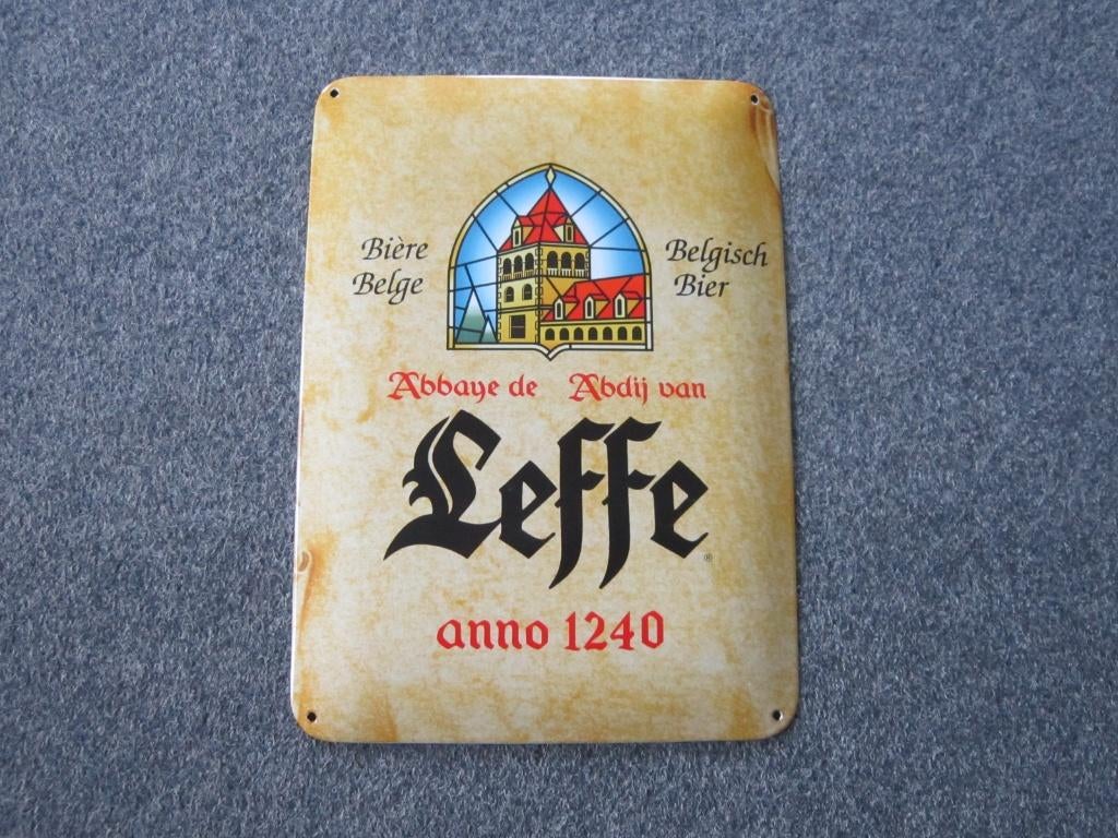 LEFFE BIER EMAILLE RECLAMEBORD, Verzamelen, Biermerken, Ophalen, Zo goed als nieuw, Reclamebord, Plaat of Schild, Overige merken
