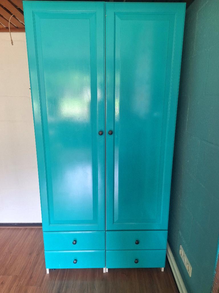 Tot 25 mei: turquoise kledingkast met veel bergruimte, Ophalen, Met klep(pen), 150 tot 200 cm, 50 tot 75 cm