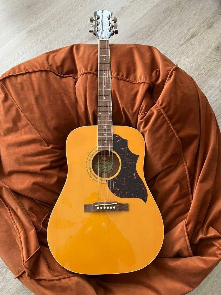 Epiphone Hummingbird Tribute, Muziek en Instrumenten, Ophalen, Zo goed als nieuw, Western- of Steelstringgitaar