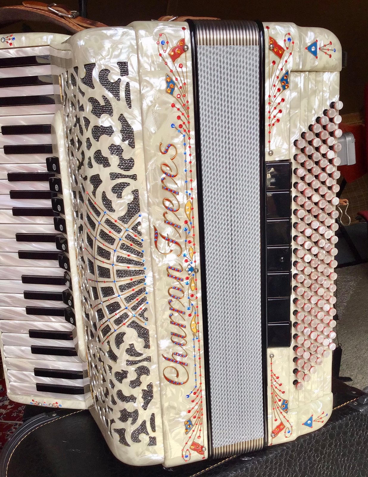 Prachtige Charron Freres met midi!, Muziek en Instrumenten, Accordeons, Ophalen of Verzenden, Zo goed als nieuw, 96-bas, Overige merken