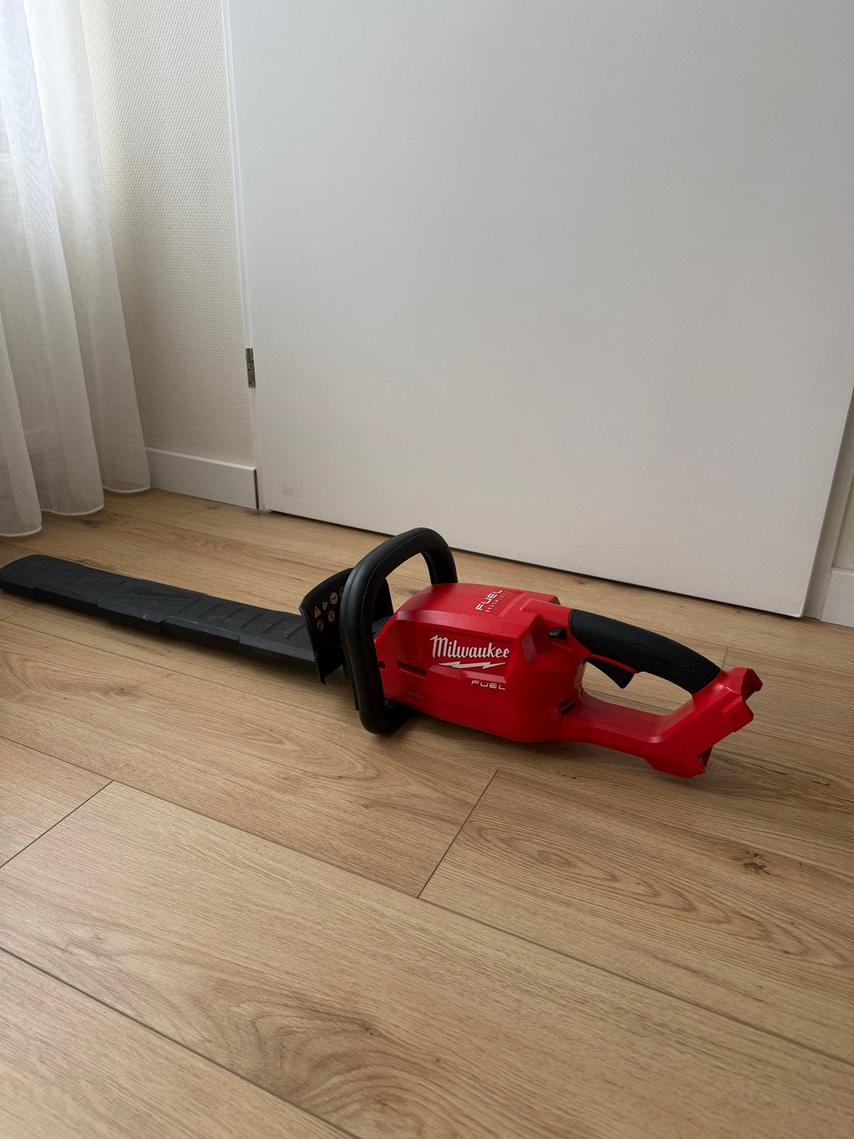 Milwaukee FUEL Heggenschaar - M18 CHT-0 Zo goed als nieuw, Ophalen of Verzenden, Zo goed als nieuw, Accu