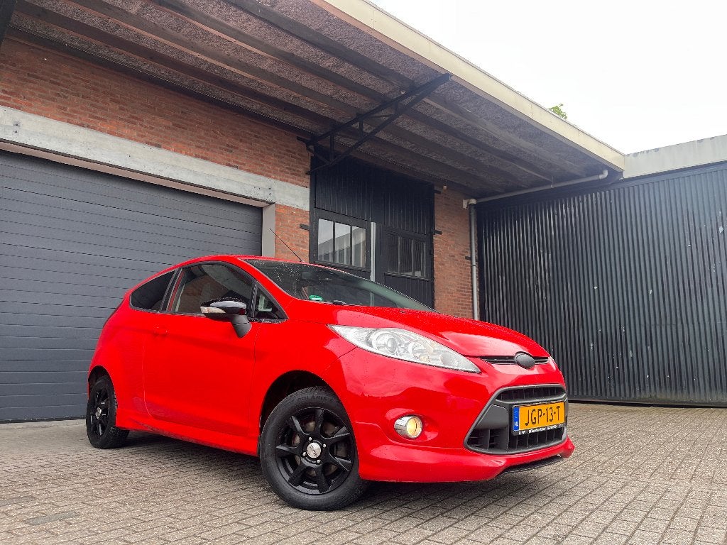 Ford Fiësta 1.4 ST LINE 97 PK - RED & BLACK, Voorwielaandrijving, Bluetooth, Huisgarantie, 4 cilinders