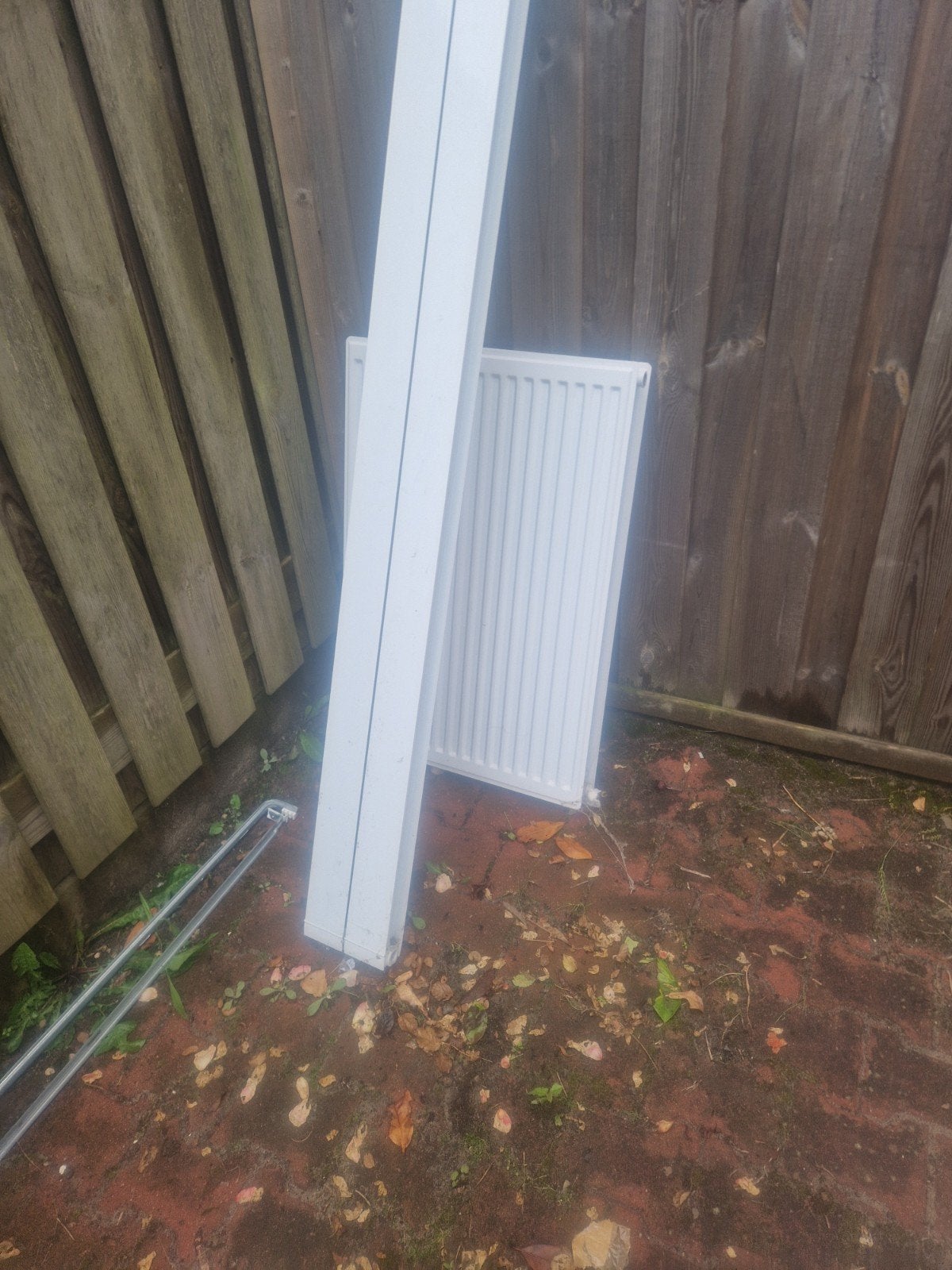 Gebruikte radiator, gratis, Doe-het-zelf en Verbouw, Verwarming en Radiatoren, 30 tot 80 cm, Gebruikt, Radiator, Minder dan 60 cm