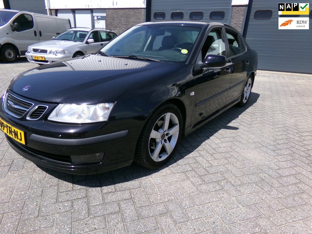Saab 9-3 Sport Sedan 2.0t Vector automaat, Auto's, Saab, 1998 cc, Gebruikt, 4 cilinders, 1435 kg