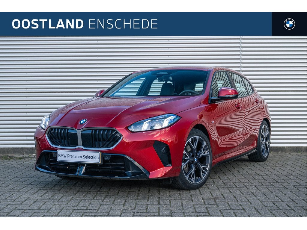BMW 1 Serie 120 M Sport Automaat / Sportstoelen / Achteruitr, Auto's, BMW, Bedrijf, Te koop, 1-Serie, Achteruitrijcamera, Bochtverlichting