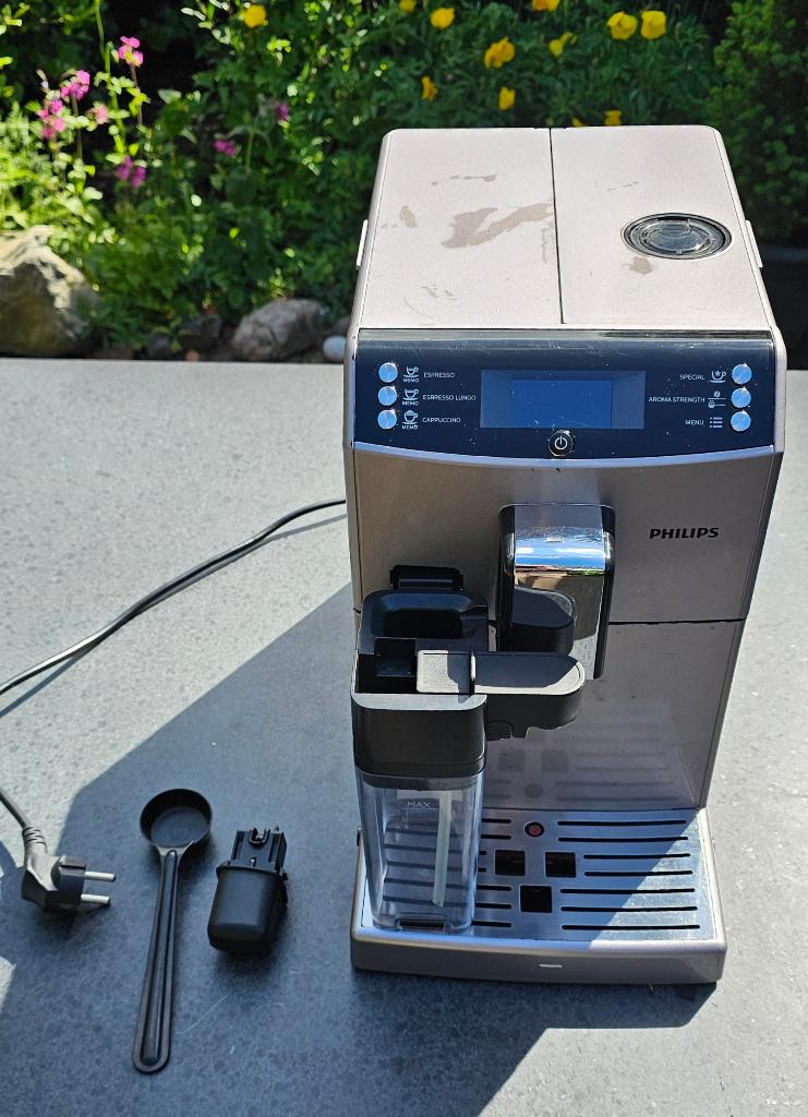 Philips Saeco 3100 series koffiemachine met Error 1, Witgoed en Apparatuur, Koffiezetapparaten, Ophalen, Gebruikt, 10 kopjes of meer