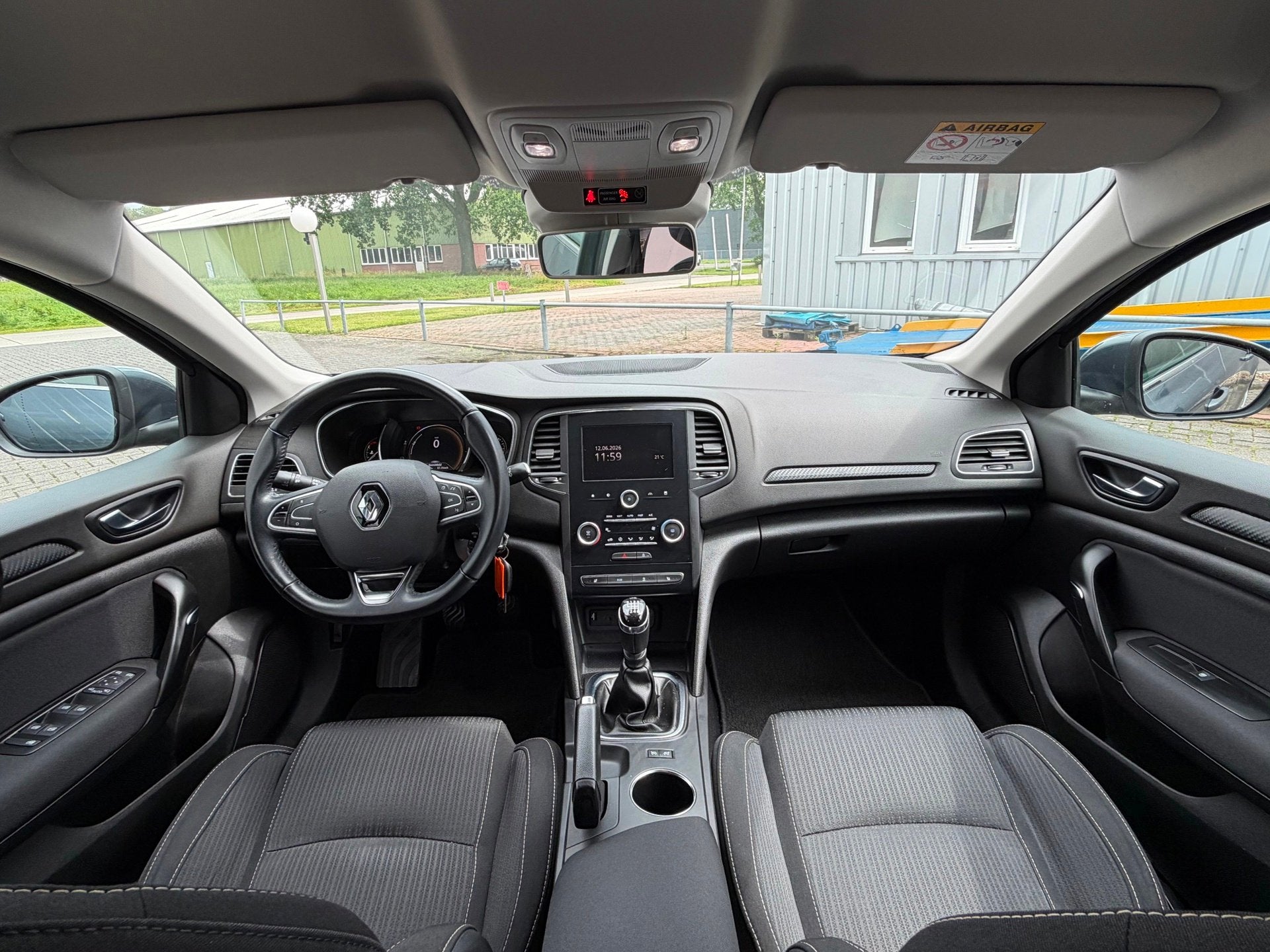 Renault Mégane Estate 1.2 TCe Zen|DEALEROH|CLIMA|CRUISE, Voorwielaandrijving, Gebruikt, 4 cilinders, Parkeersensor