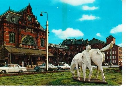 GRONINGEN,- Station met Peerd van Ome Loeks. Auto's. 14-07, Ophalen of Verzenden, 1960 tot 1980, Gelopen, Groningen
