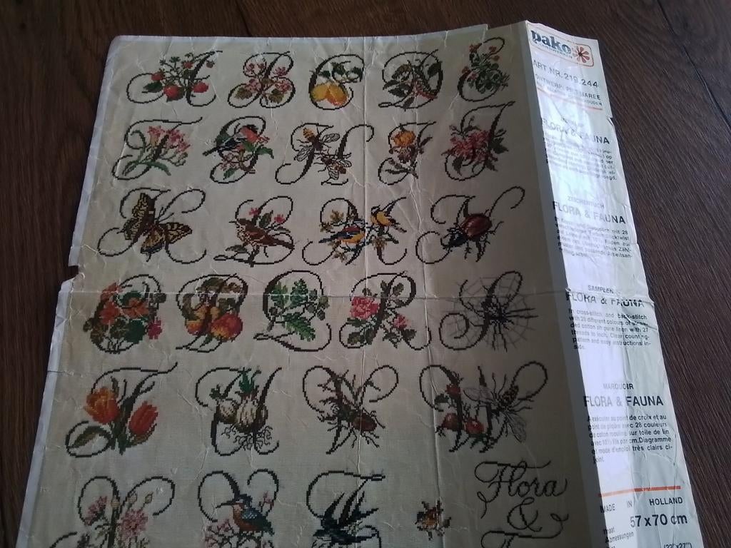 Abc flora en fauna, Hobby en Vrije tijd, Borduren en Borduurmachines, Ophalen of Verzenden, Gebruikt, Handborduren, Patroon