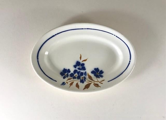 Badonviller zuurschaaltje uit 1923 demi porcelaine