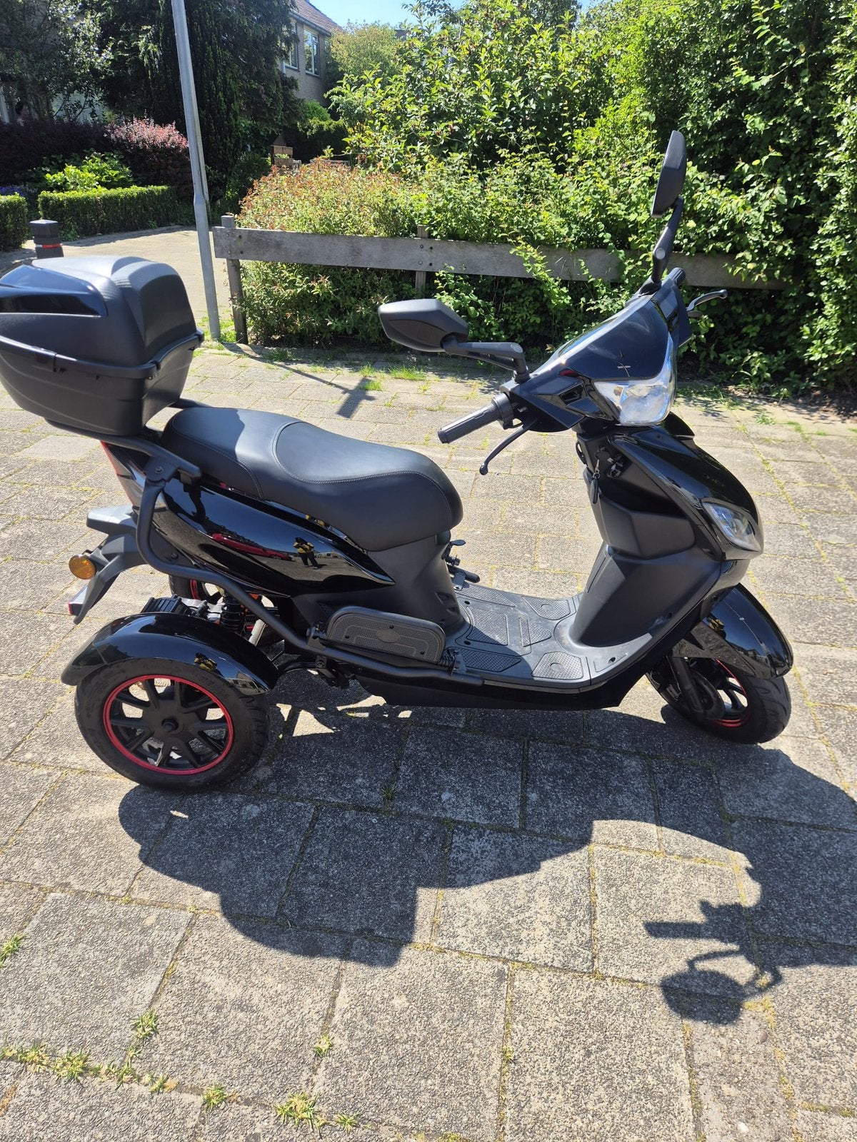 IVA T3 2.0 driewieler-scootmobiel + scooterhoes, Ophalen, Zo goed als nieuw, Elektrisch, Overige modellen