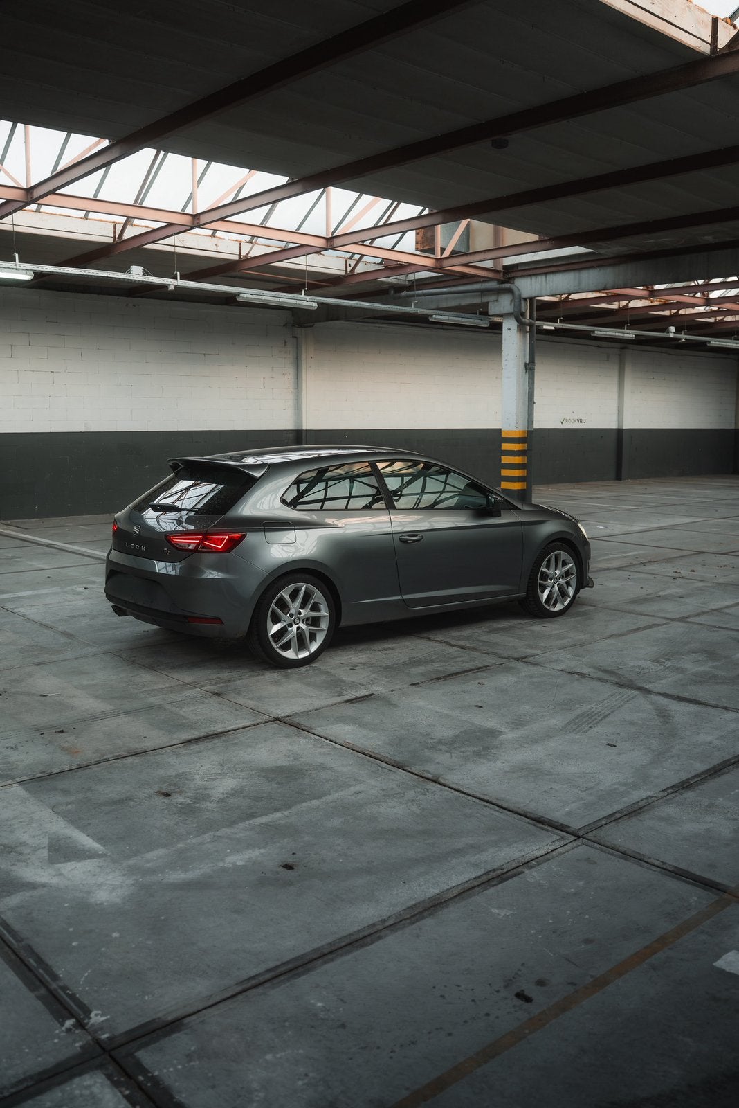 Seat Leon 1.8 TSI |SC| 180PK| Dsg-7 | Business | NL|, Dealer onderhouden, 4 cilinders, Verwarmde buitenspiegels, Leon