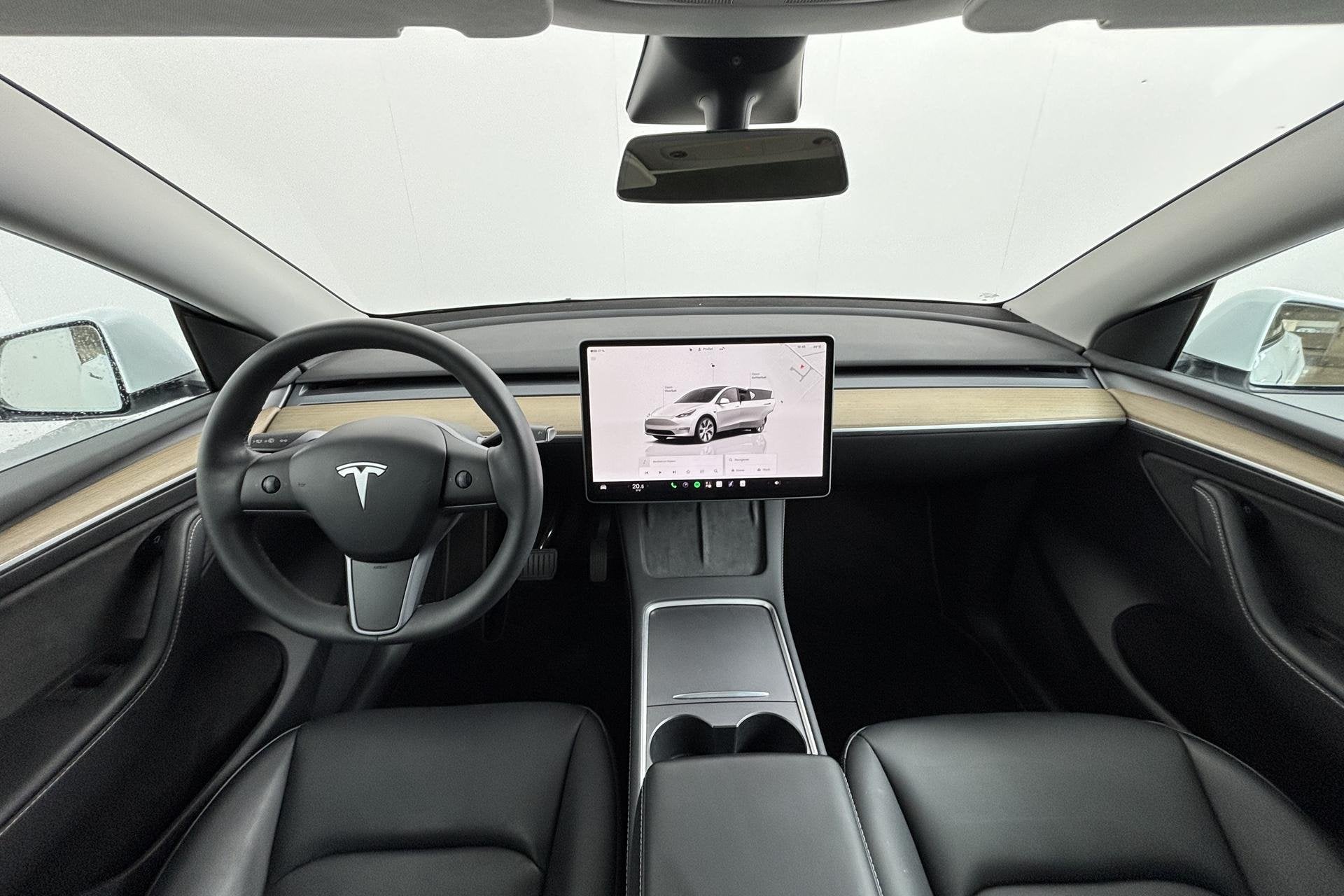 Foto 2 van Tesla Model Y RWD 58 kWh - Sportieve Elektrische Crossover m