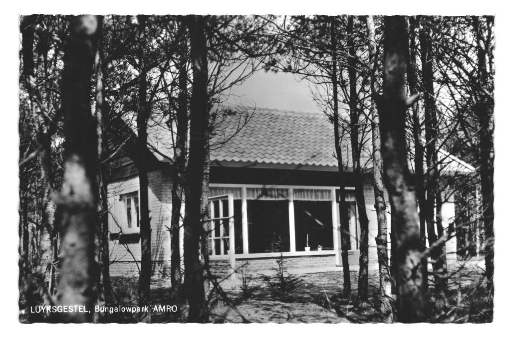 983768 Luyksgestel N Br 1968 Bungalow park AMRO Gelopen, Ophalen of Verzenden, Voor 1920, Noord-Brabant