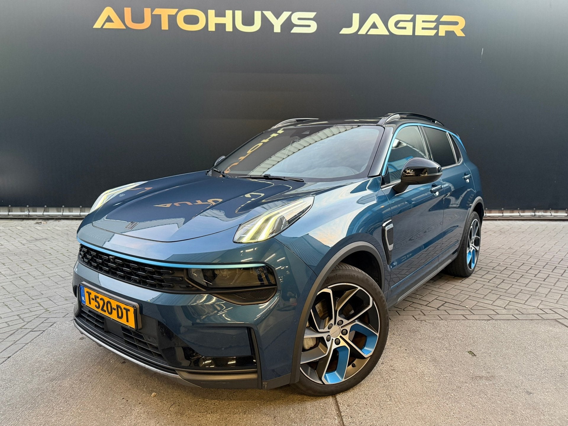 Lynk & Co 01 1.5 Pano Zwarte HEMEL 360 Memory Carplay Hybrid, Auto's, Dealer onderhouden, Stof, 1800 kg, Blauw