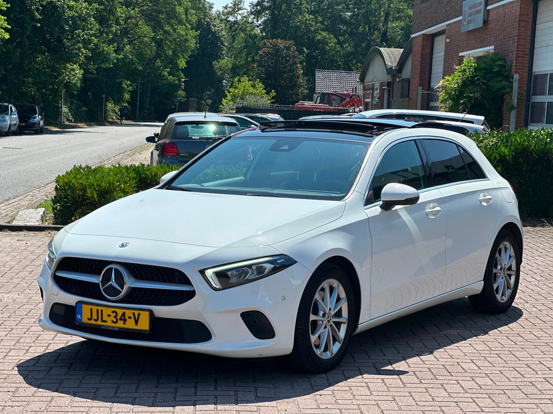 Mercedes-Benz A-klasse 220, Gebruikt, Euro 6, Bedrijf, 1600 kg