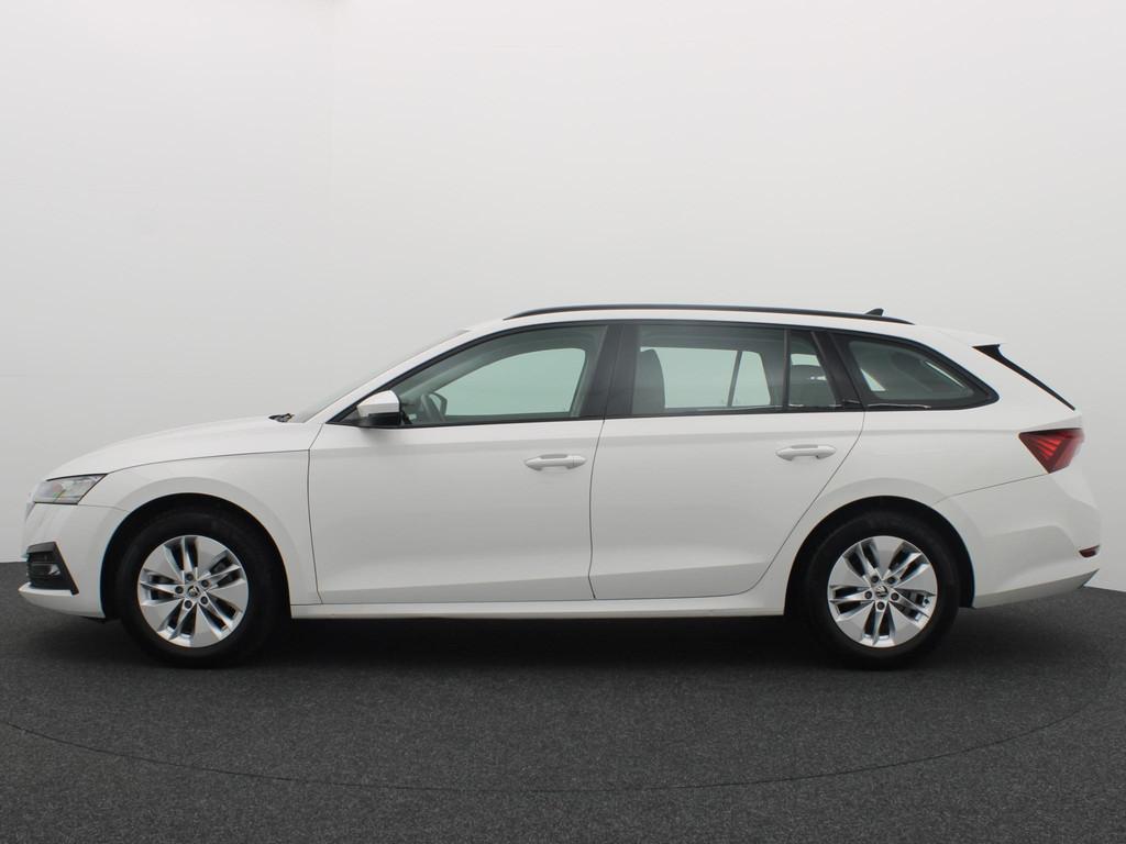 Skoda Octavia Combi 1.0 e-TSI Business Edition AUTOMAAT / TR, Auto's, Parkeersensor, Stof, Gebruikt, Euro 6