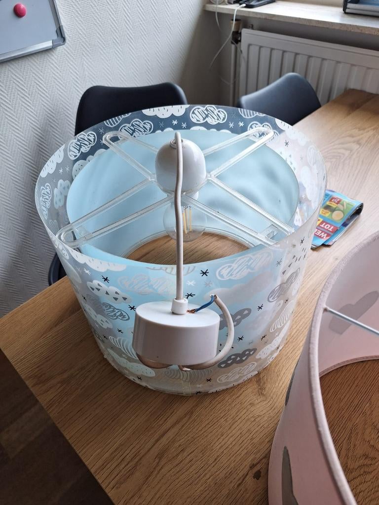 Hanglamp blauwe wolk kinderkamer, Kinderen en Baby's, Kinderkamer | Inrichting en Decoratie, Ophalen, Zo goed als nieuw