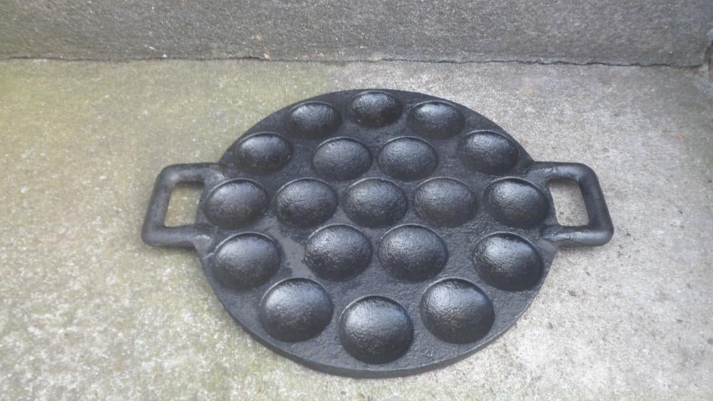 Gietijzer poffertjespan Koopmans poffertjes pan ijzer 24 cm., Ophalen of Verzenden, Gietijzer, Koekenpan of Braadpan