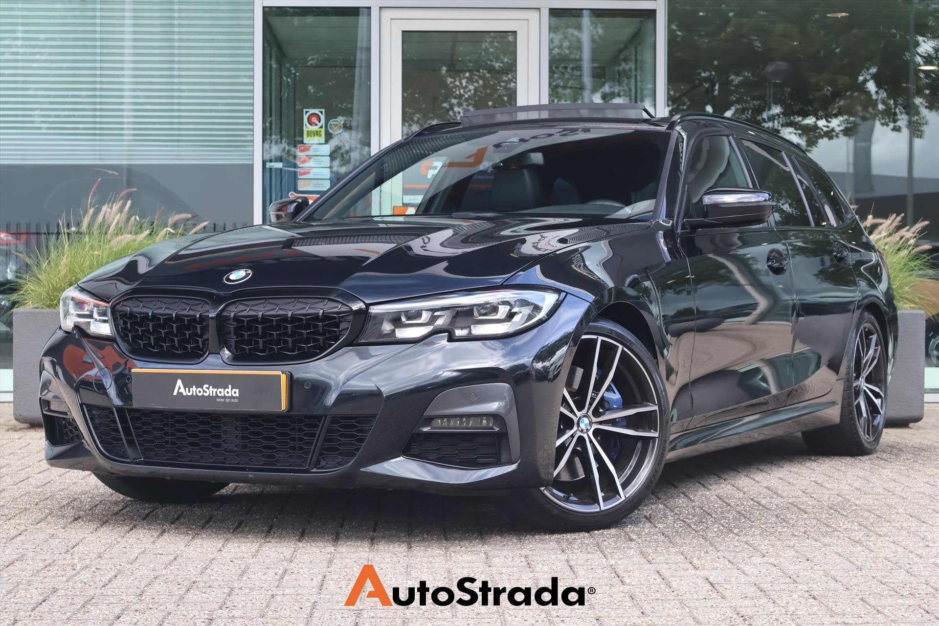 BMW 3-Serie Touring (g21) 330i M-Sport 258pk | Camera | Trek, Auto's, Gebruikt, 4 cilinders, 1600 kg, 3-Serie
