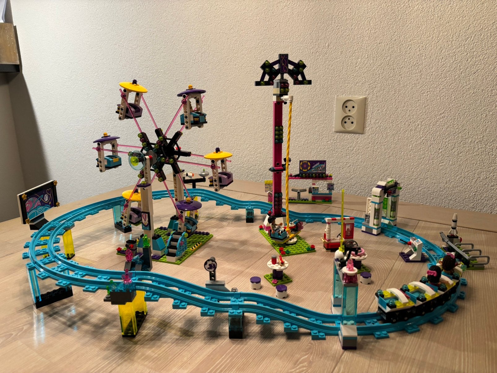 Lego friends pretpark achtbaan 41130, Tickets en Kaartjes, Eén persoon, Kortingskaart