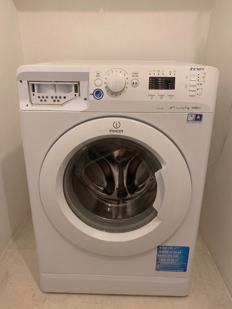 Goede Indesit wasmachine (kleine reparatie nodig), Witgoed en Apparatuur, Ophalen, Gebruikt, Minder dan 85 cm, Voorlader