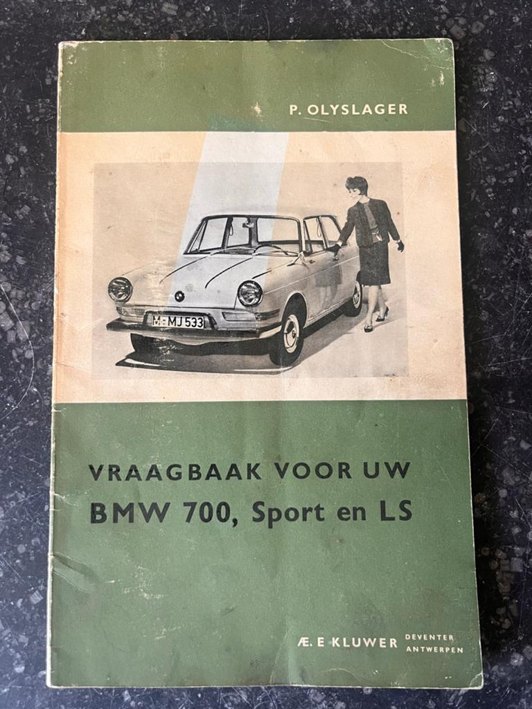 Vraagbaak BMW 700 Sport en LS - P. Olyslaeger, Ophalen of Verzenden, Gelezen, BMW