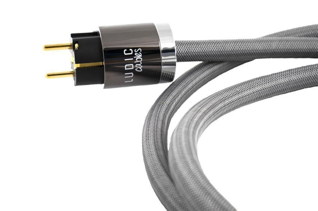 Ludic Polaris Powercord 1 mtr NIEUW, Ophalen of Verzenden, Nieuw, 2 tot 5 meter, Overige kabels