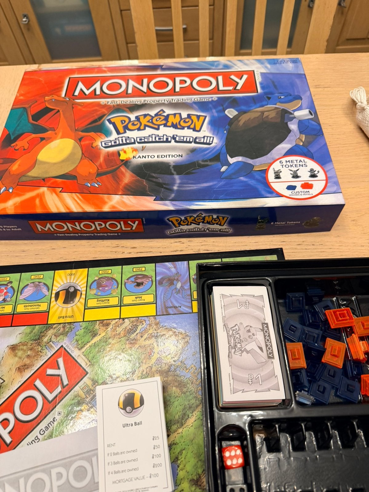 Monopoly Pokemon kanto editie zgan, Hobby en Vrije tijd, Gezelschapsspellen | Bordspellen, Ophalen of Verzenden, Zo goed als nieuw