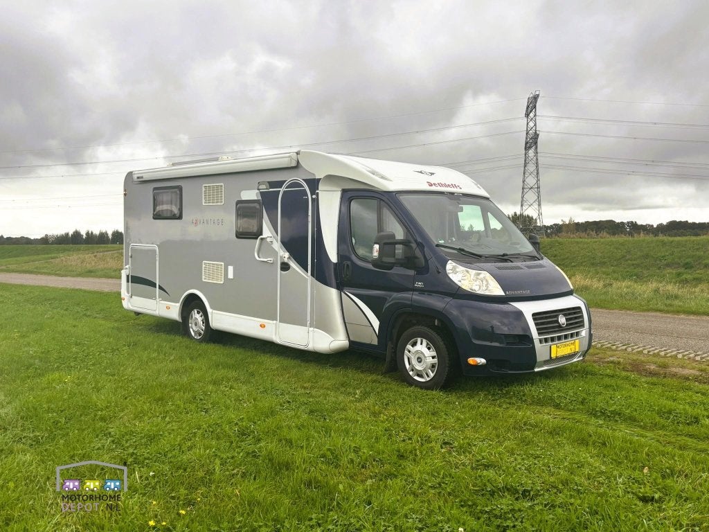 Dethleffs Advantage 6951 T | 2011 | 93000km | Queensbed, Achteruitrijcamera, Ringverwarming, Fiat, Afzuigkap