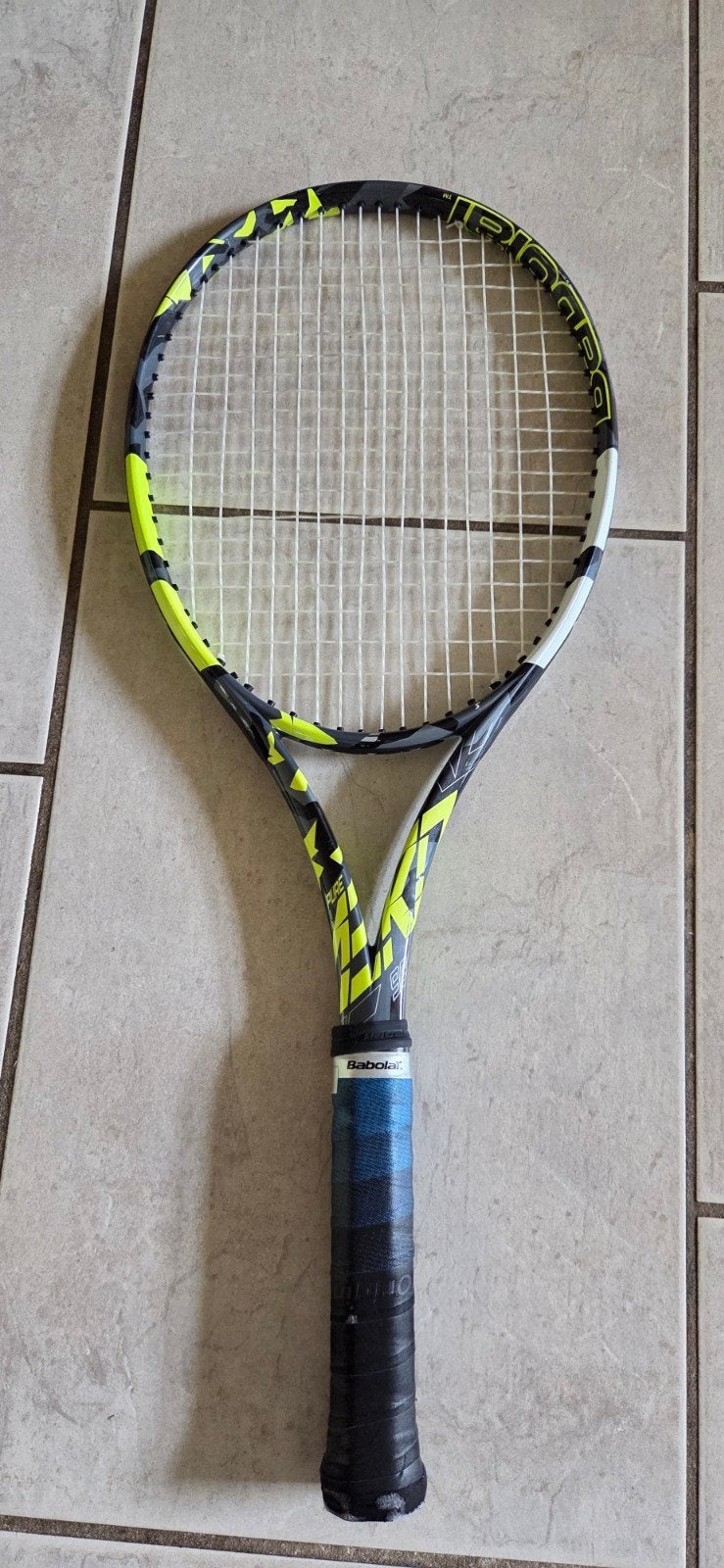 Babolat Pure earo 98 (niet herspanbaar)(beschadigd), Sport en Fitness, Ophalen, Gebruikt, L4, Racket