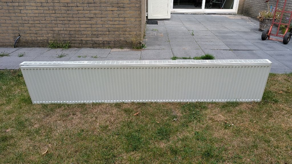 Radiator, Doe-het-zelf en Verbouw, Ophalen, 30 tot 80 cm, Radiator, 150 cm of meer