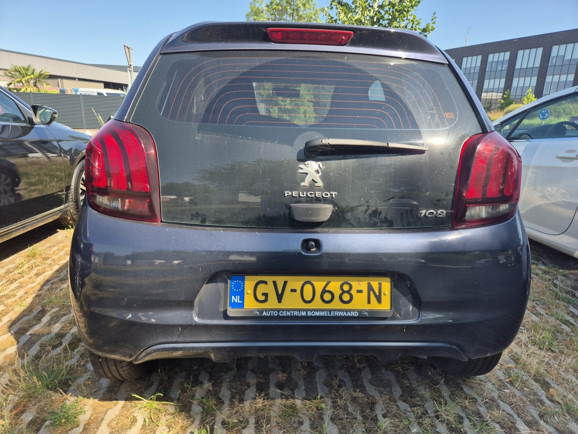 Peugeot 108 1.0 e-VTi Active Airco (bj 2015), Auto's, Peugeot, Voorwielaandrijving, Stof, Origineel Nederlands, Bedrijf