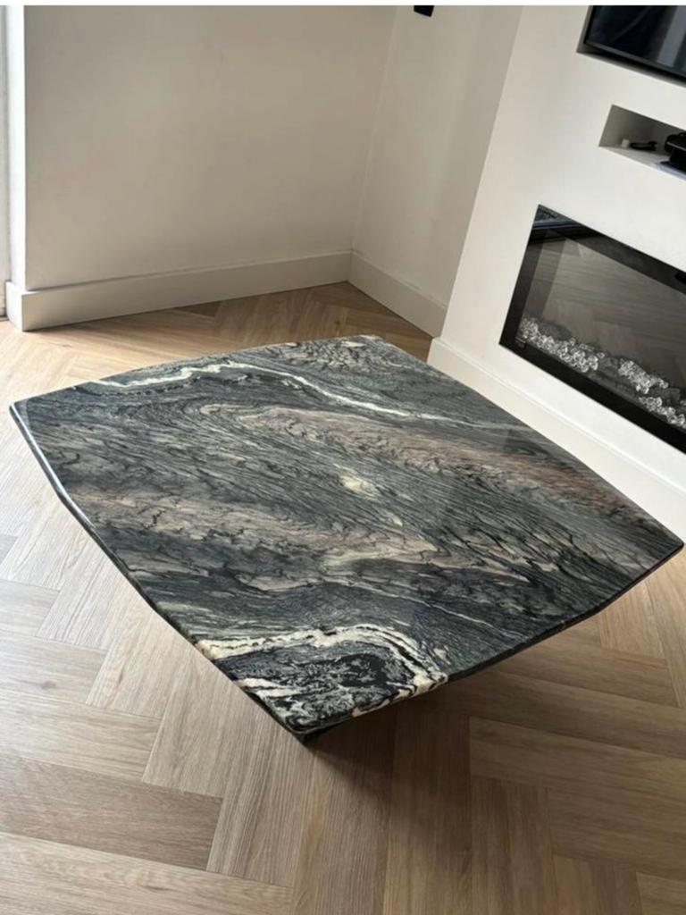 Marmeren salomtafel, Huis en Inrichting, Tafels | Salontafels, Ophalen, Overige materialen, Vierkant, Zo goed als nieuw