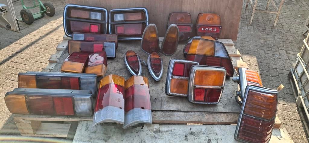 Oldtimer onderdelen  achterlichten., Ophalen of Verzenden
