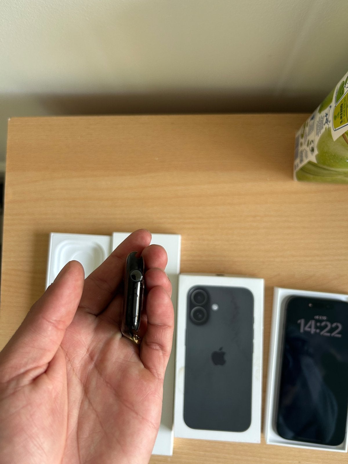 Foto 4 van iPhone 17 + Apple Watch Series 11 – €1.000