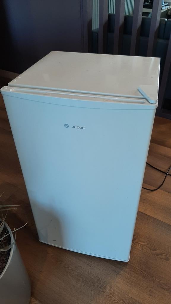Tafelmodel koelkast eripart, Ophalen, Zonder vriesvak, Minder dan 85 cm, Minder dan 75 liter