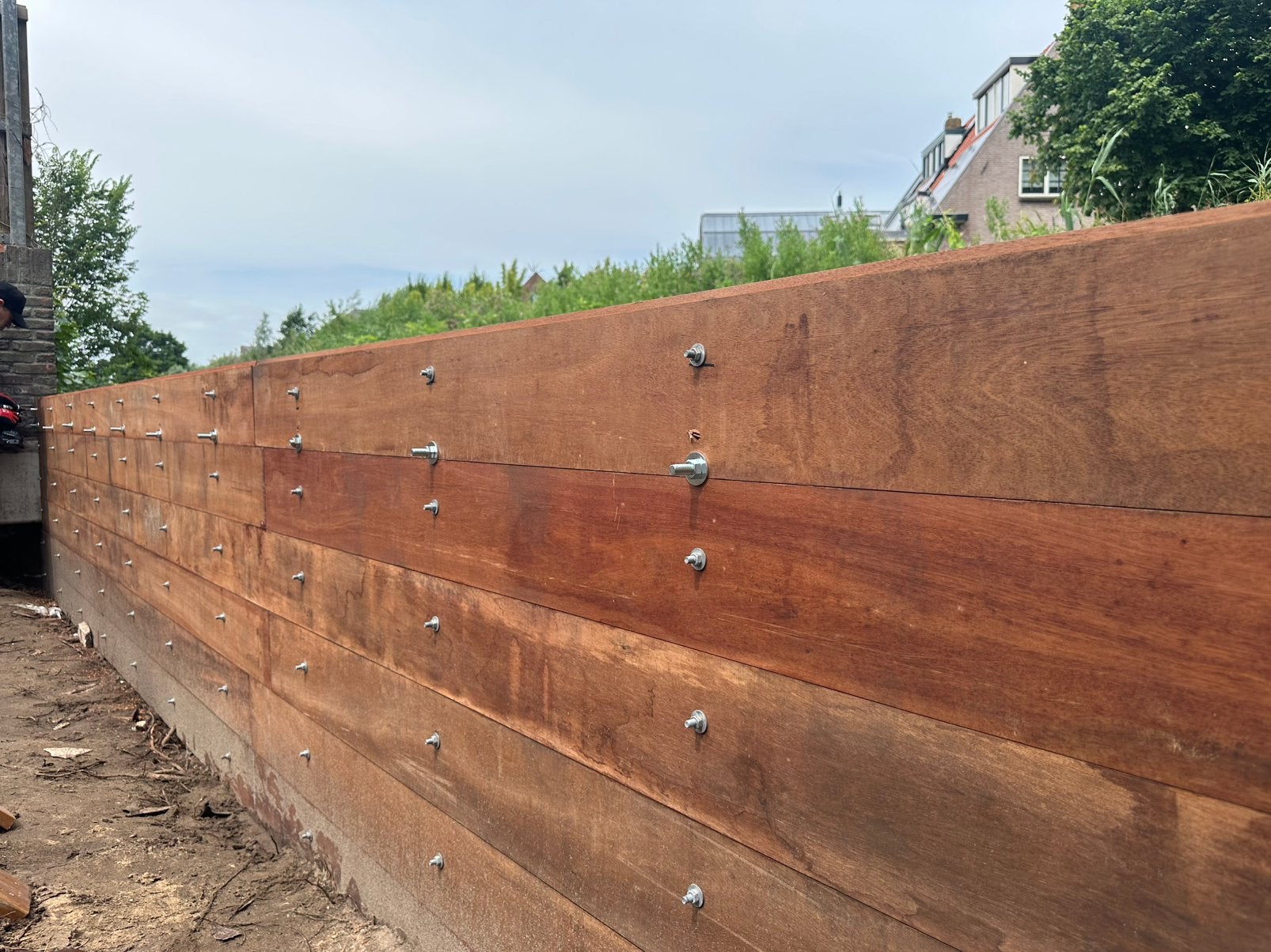 Beschoeiing / Damwand plaatsen | Hardhout Azobe | heel NL, Ophalen, Palen, Zo goed als nieuw, Hardhout