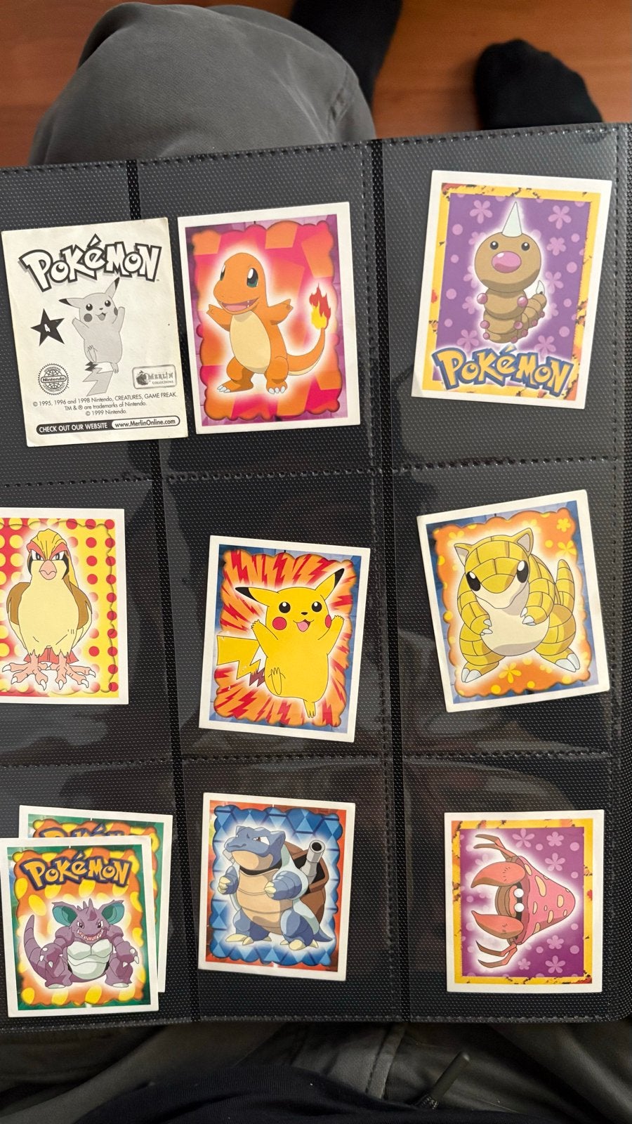 Vintage Pokémon stickers in verzamelmap merlin, Ophalen of Verzenden, Zo goed als nieuw, Meerdere kaarten