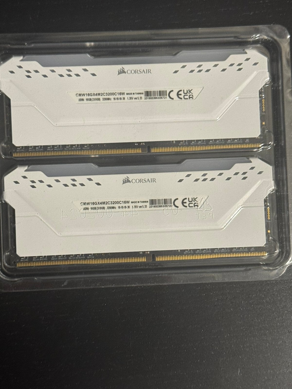 Foto 3 van 2x Corsair Vengeance RGB Pro 8GB DDR4 RAM